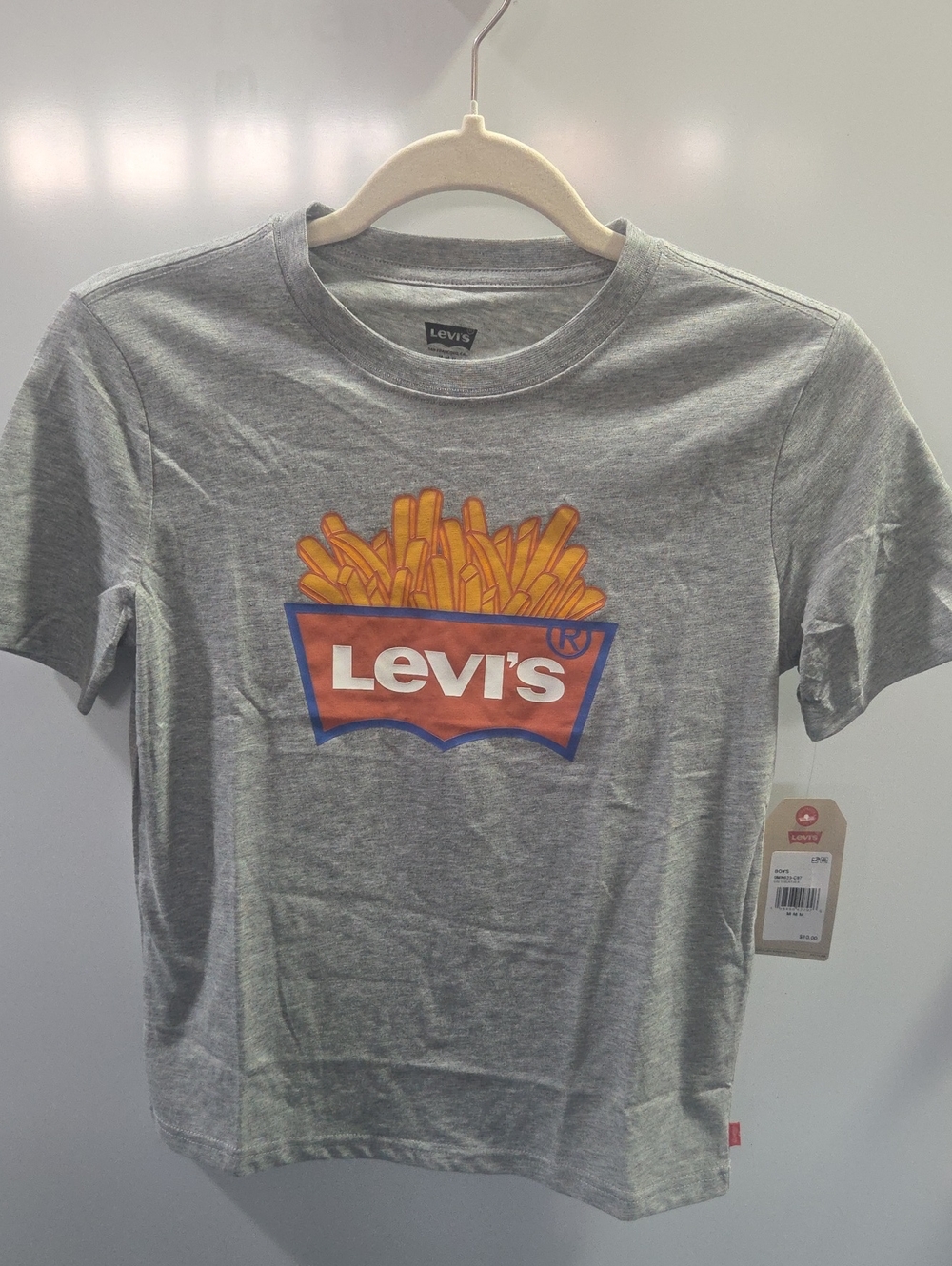 Levi’s Boys Gray French Fries Logo Graphic T-Shirt NWT Size M 9/10